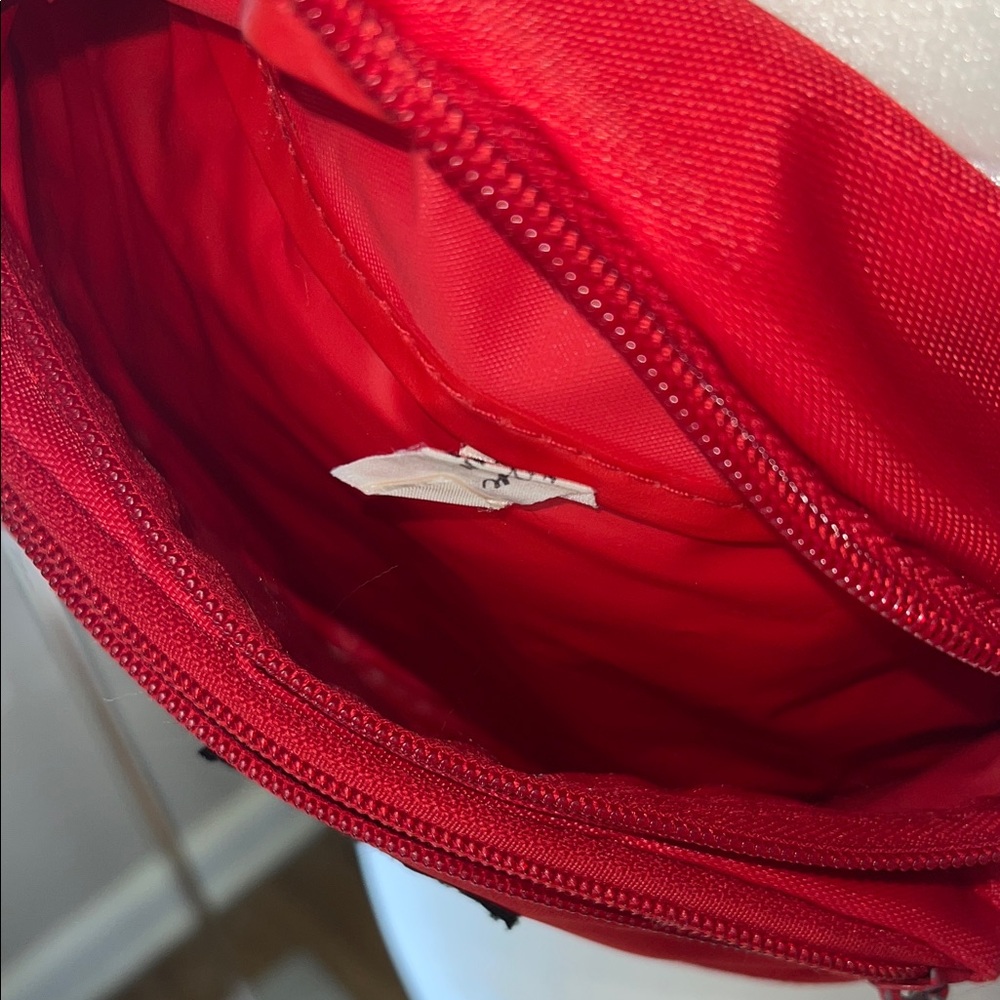 Women’s Red Crossbody Fanny Pack - Sleek Hands-Free Bag - Picture 3 of 8